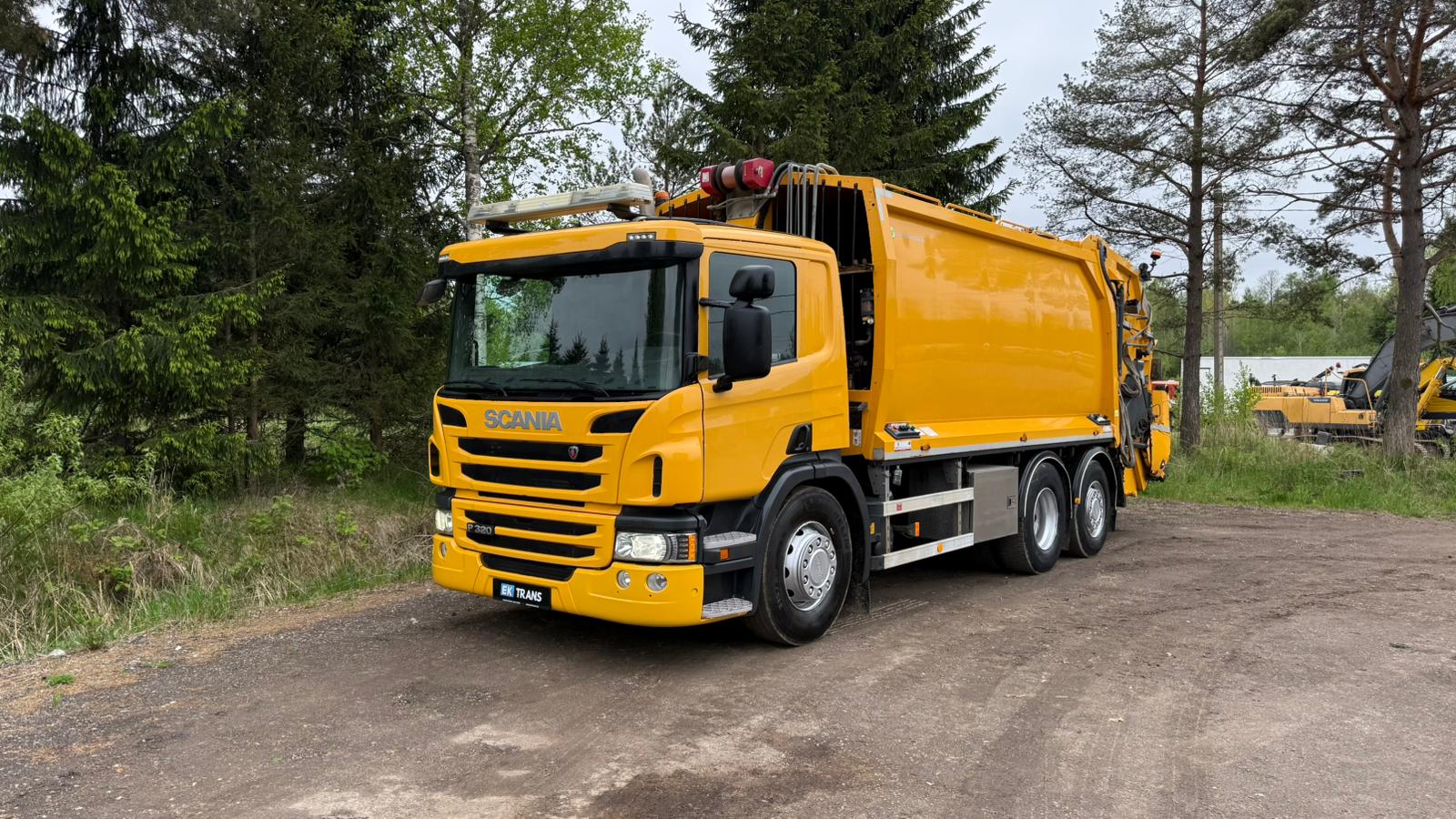 Scania P320 6x2*4