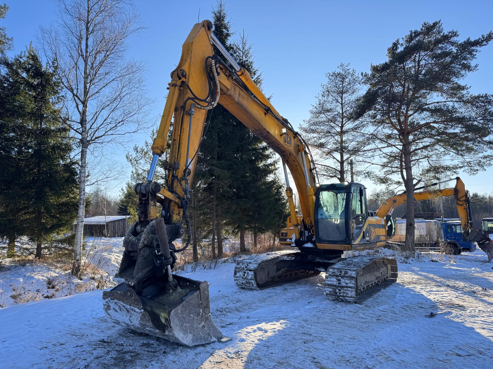 JCB JS260L