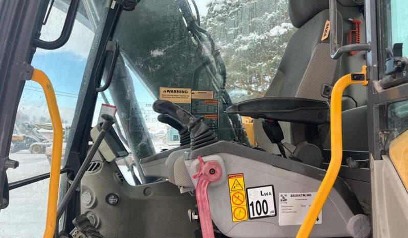 VOLVO EC140CL full