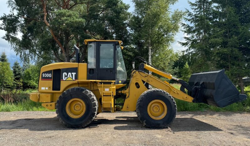 CAT 930G full