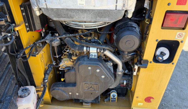 CAT 226D full