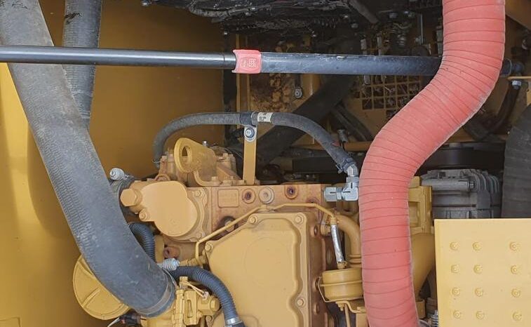 CAT 320 full