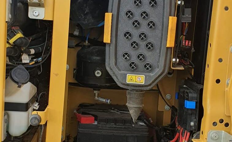 CAT 320 full