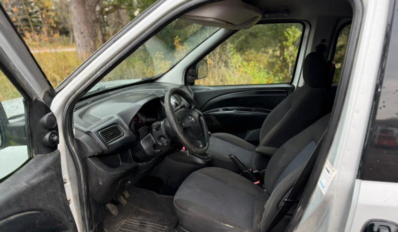 Opel Combo full