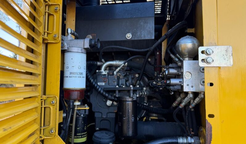 Komatsu PW148-8 full