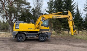 Komatsu PW220 full