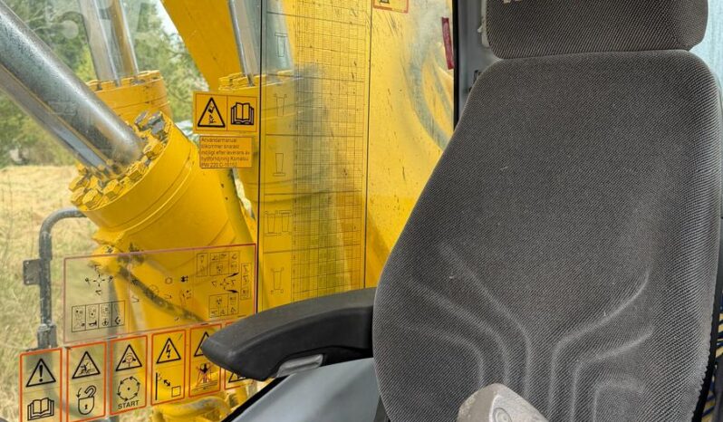 Komatsu PW220 full