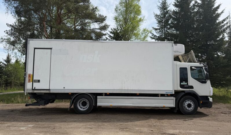 VOLVO FE 320 full