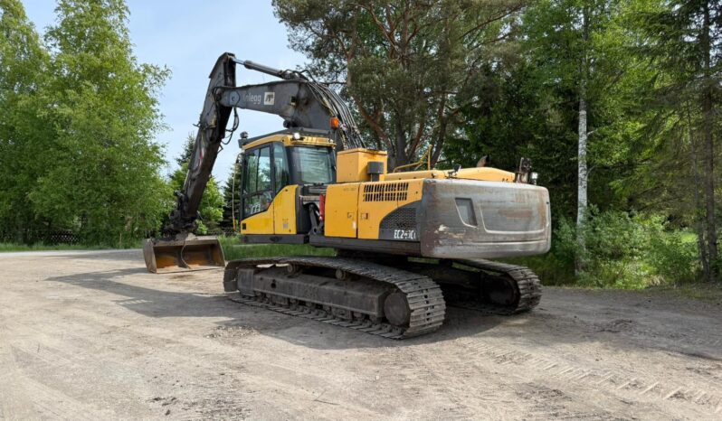 VOLVO EC240CL full