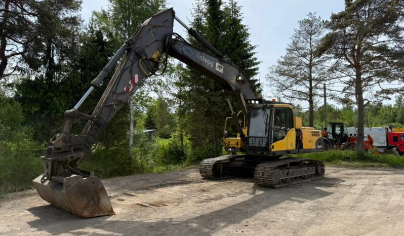 VOLVO EC240CL full