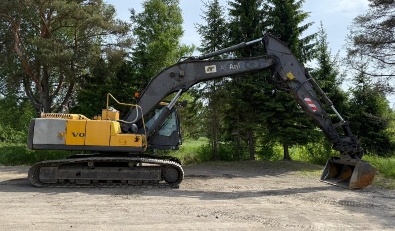 VOLVO EC240CL full