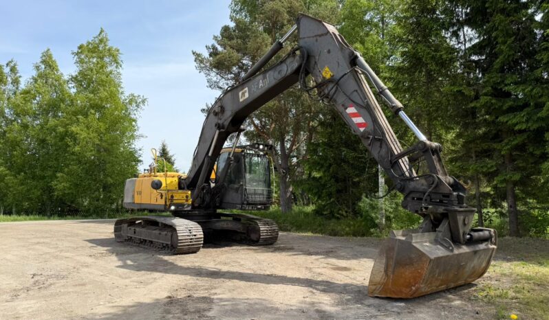VOLVO EC240CL full